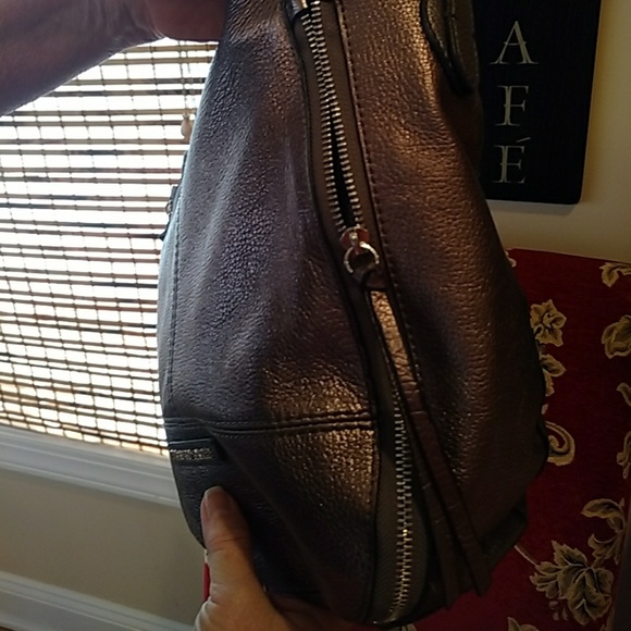 Franco Sarto genuine leather purse. - Picture 3 of 5
